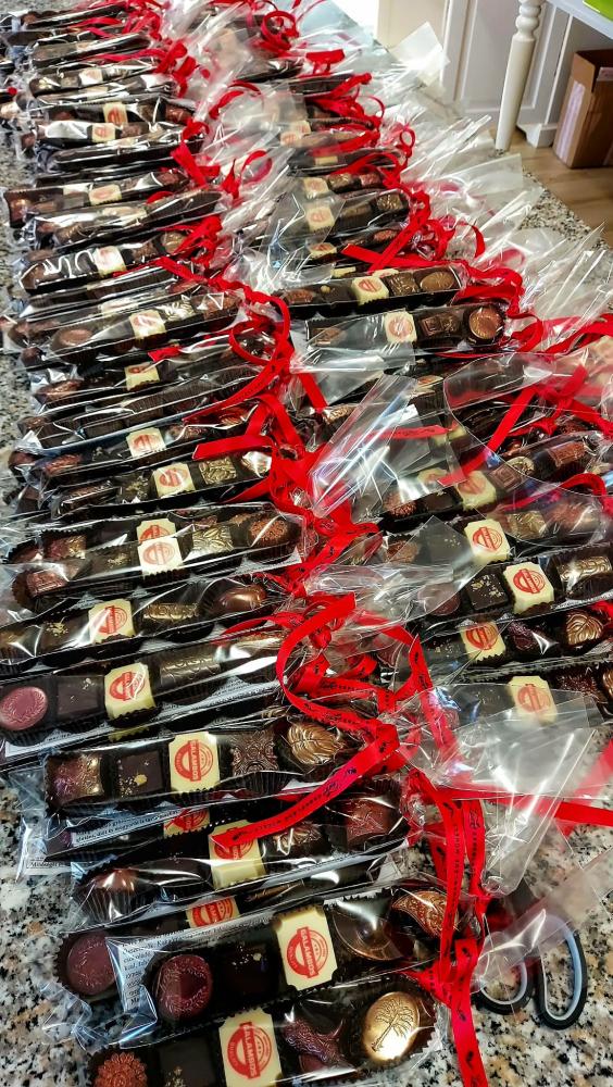 Laura céges bonbon - 11